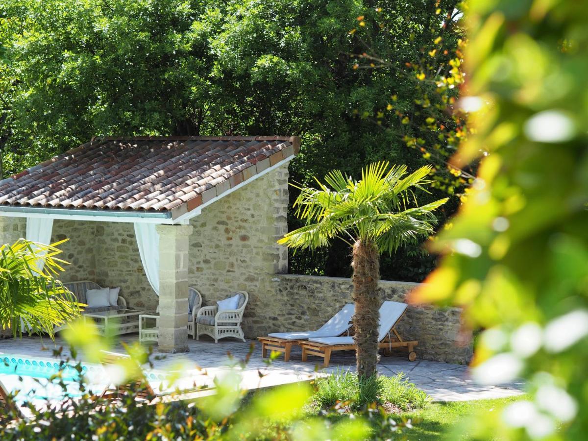 לינה וארוחת בוקר L'Ermitage De Saint-Bardoux מראה חיצוני תמונה